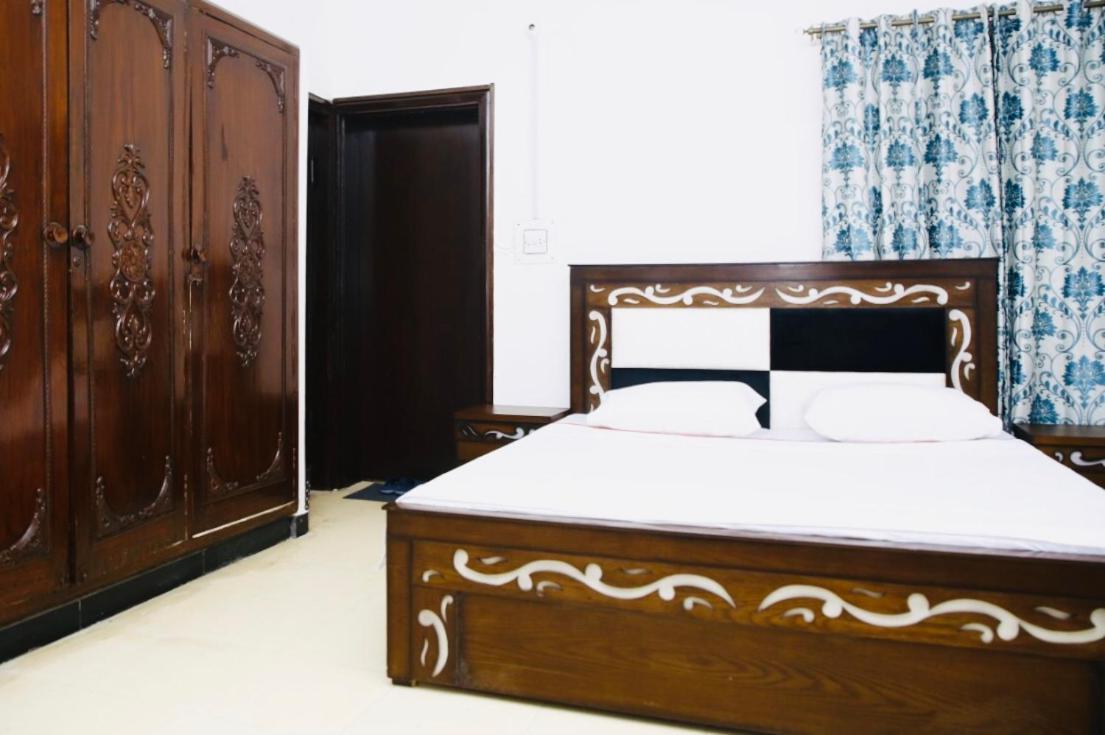 Lux Lounge Guest House اسلام اباد المظهر الخارجي الصورة