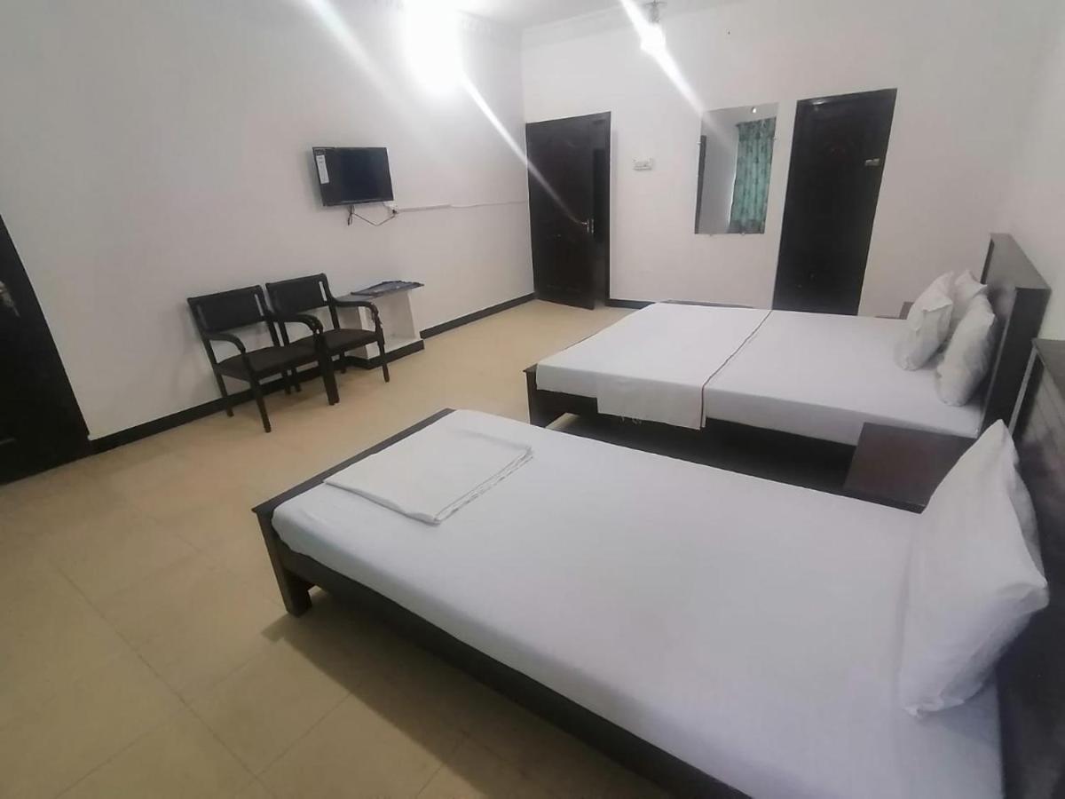 Lux Lounge Guest House اسلام اباد المظهر الخارجي الصورة