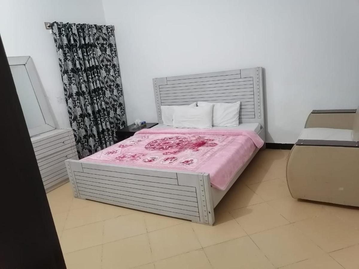 Lux Lounge Guest House اسلام اباد المظهر الخارجي الصورة
