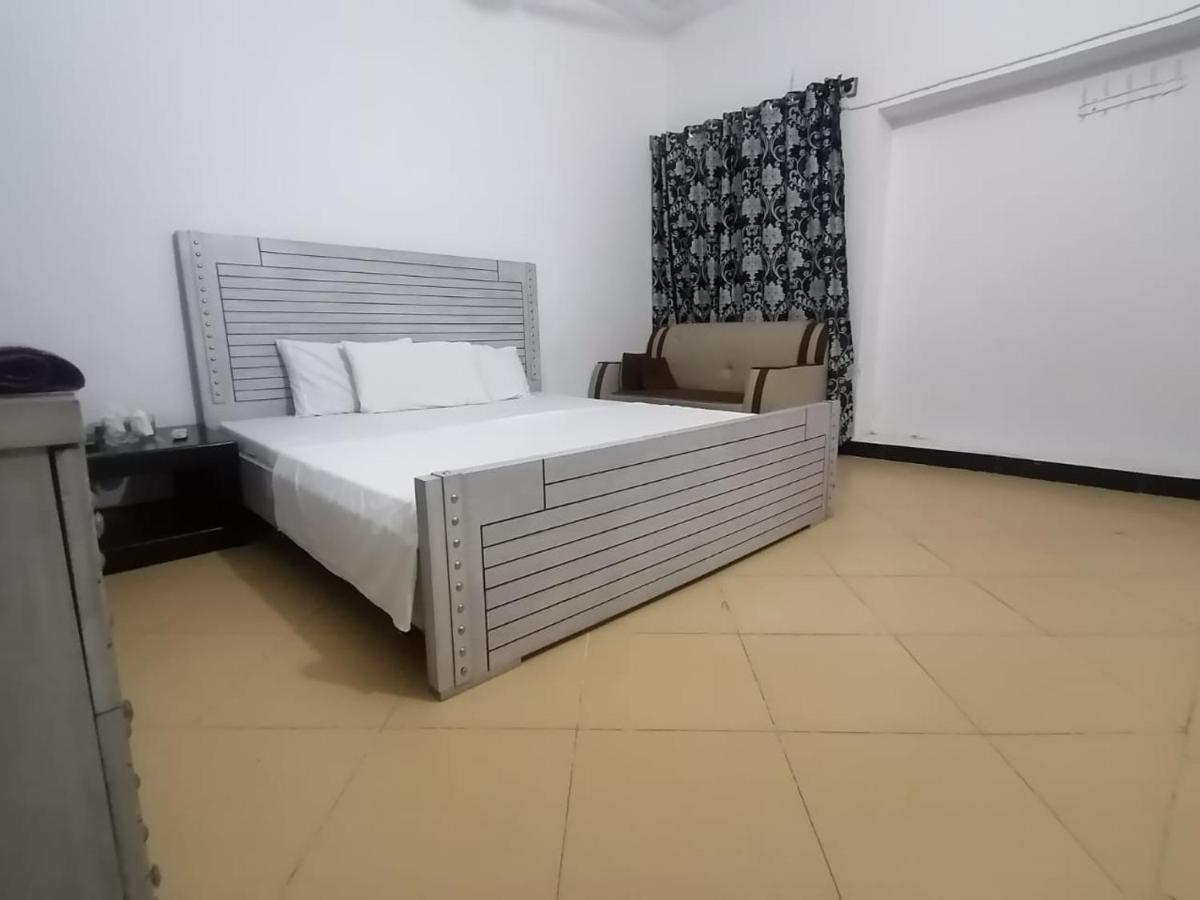 Lux Lounge Guest House اسلام اباد المظهر الخارجي الصورة