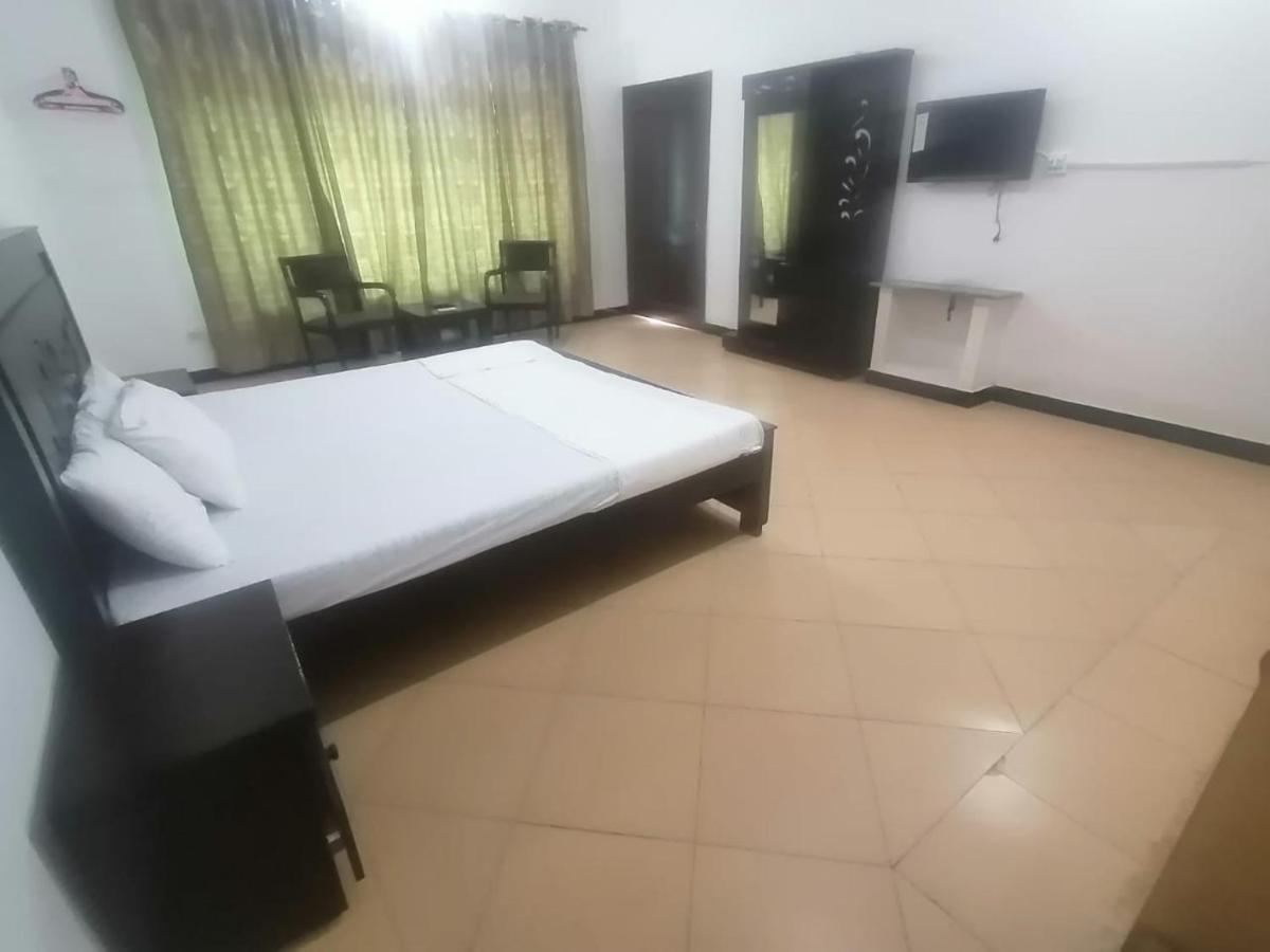 Lux Lounge Guest House اسلام اباد المظهر الخارجي الصورة