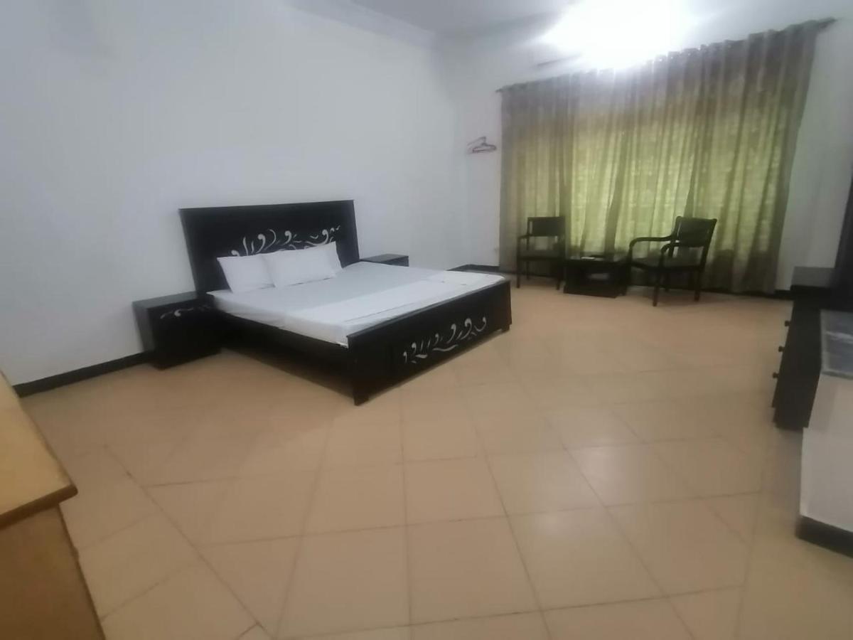 Lux Lounge Guest House اسلام اباد المظهر الخارجي الصورة